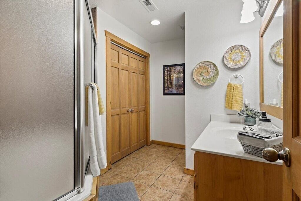 Photo of Bathroom in Branson West