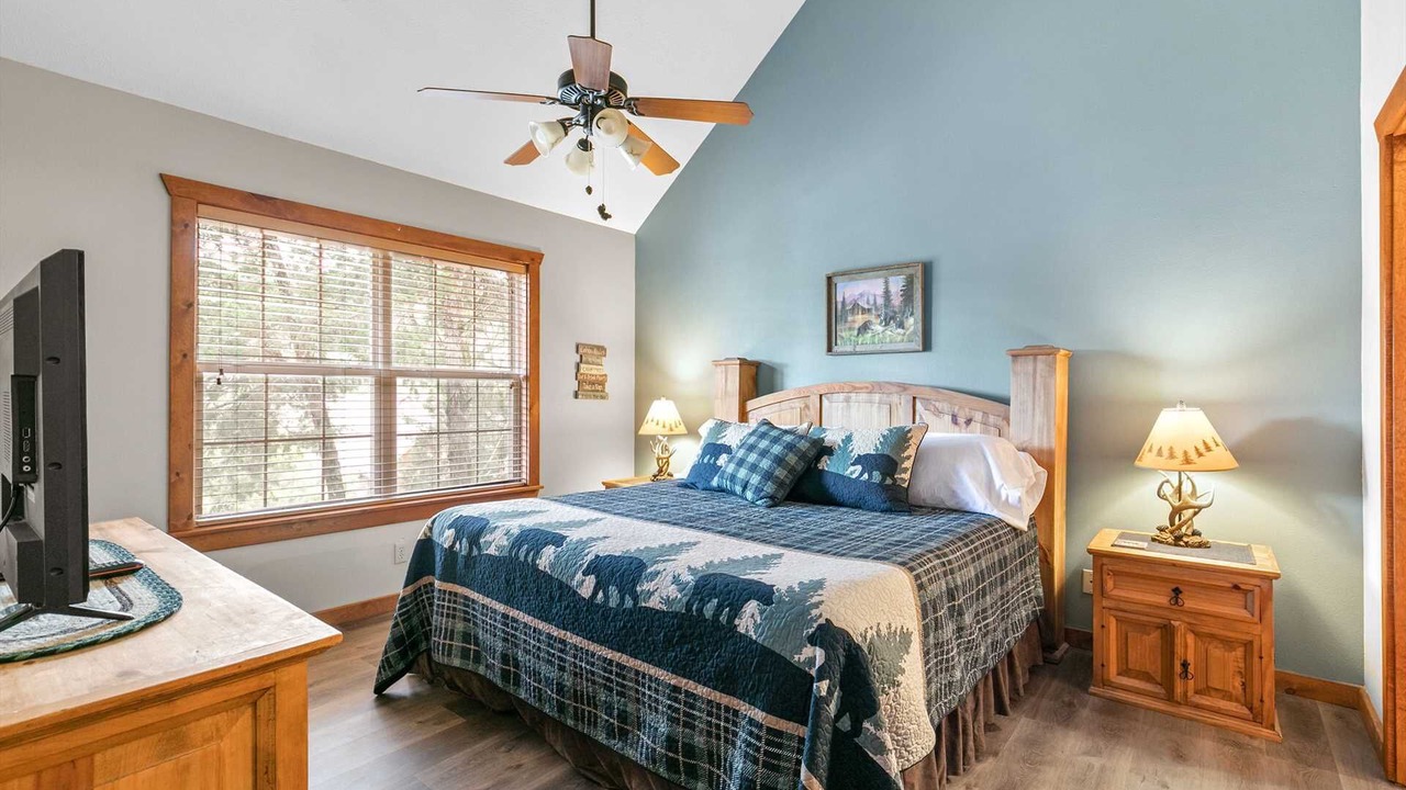 Photo of Bedroom in Branson West