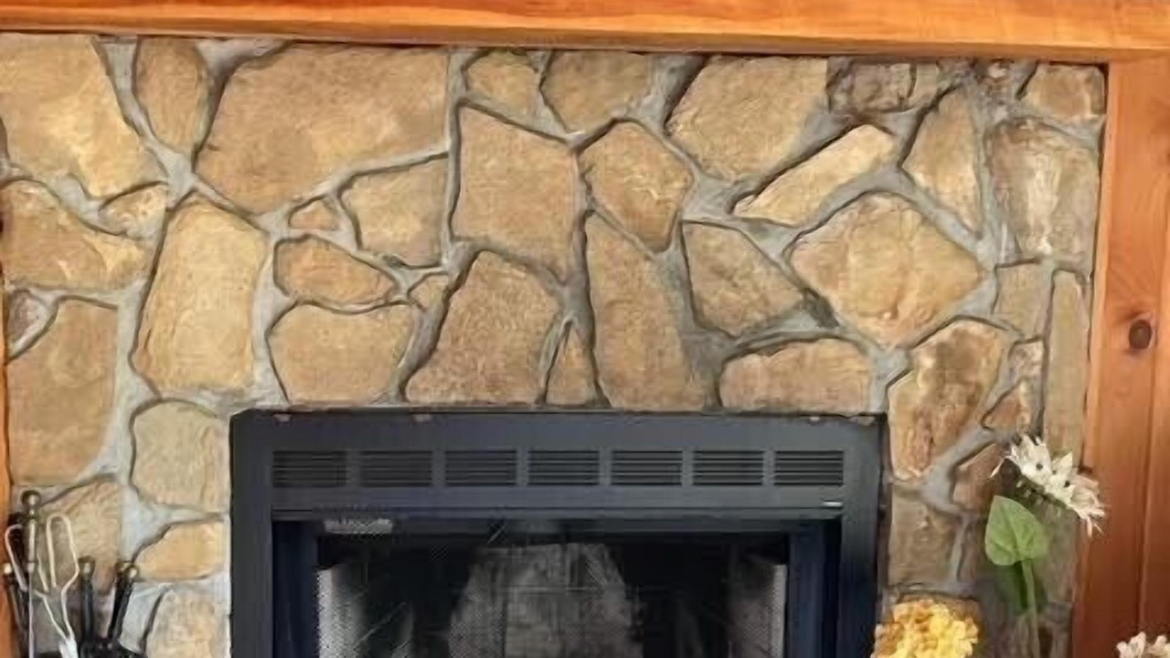 Photo of Livingroom in Hiawassee