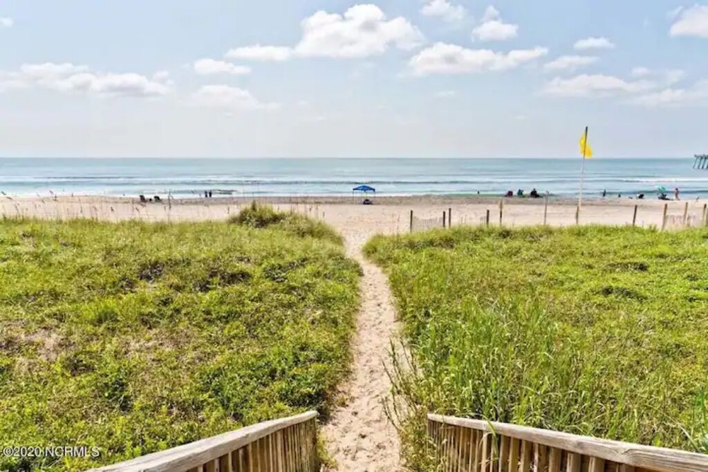 Photo of Others in Emerald Isle