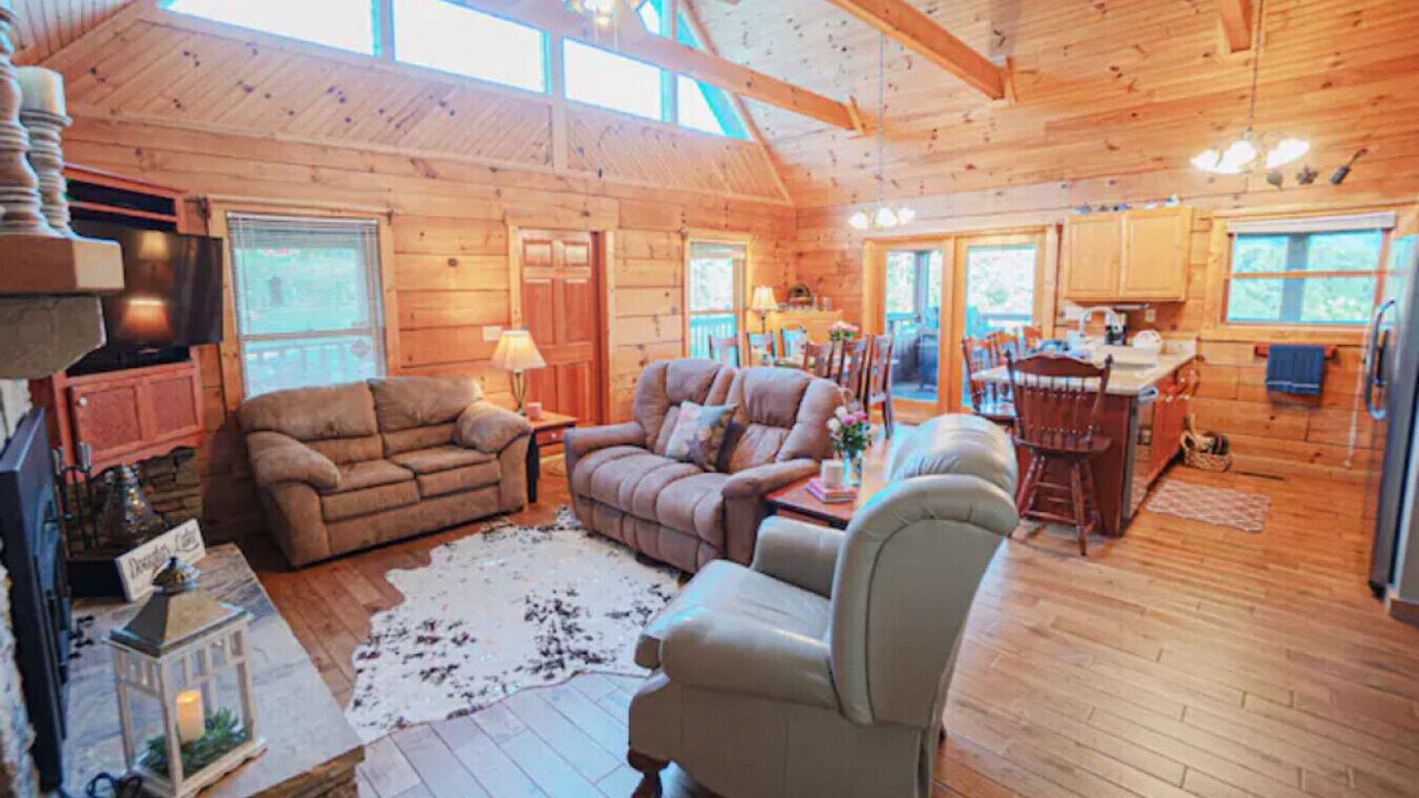 Photo of Livingroom in Dandridge