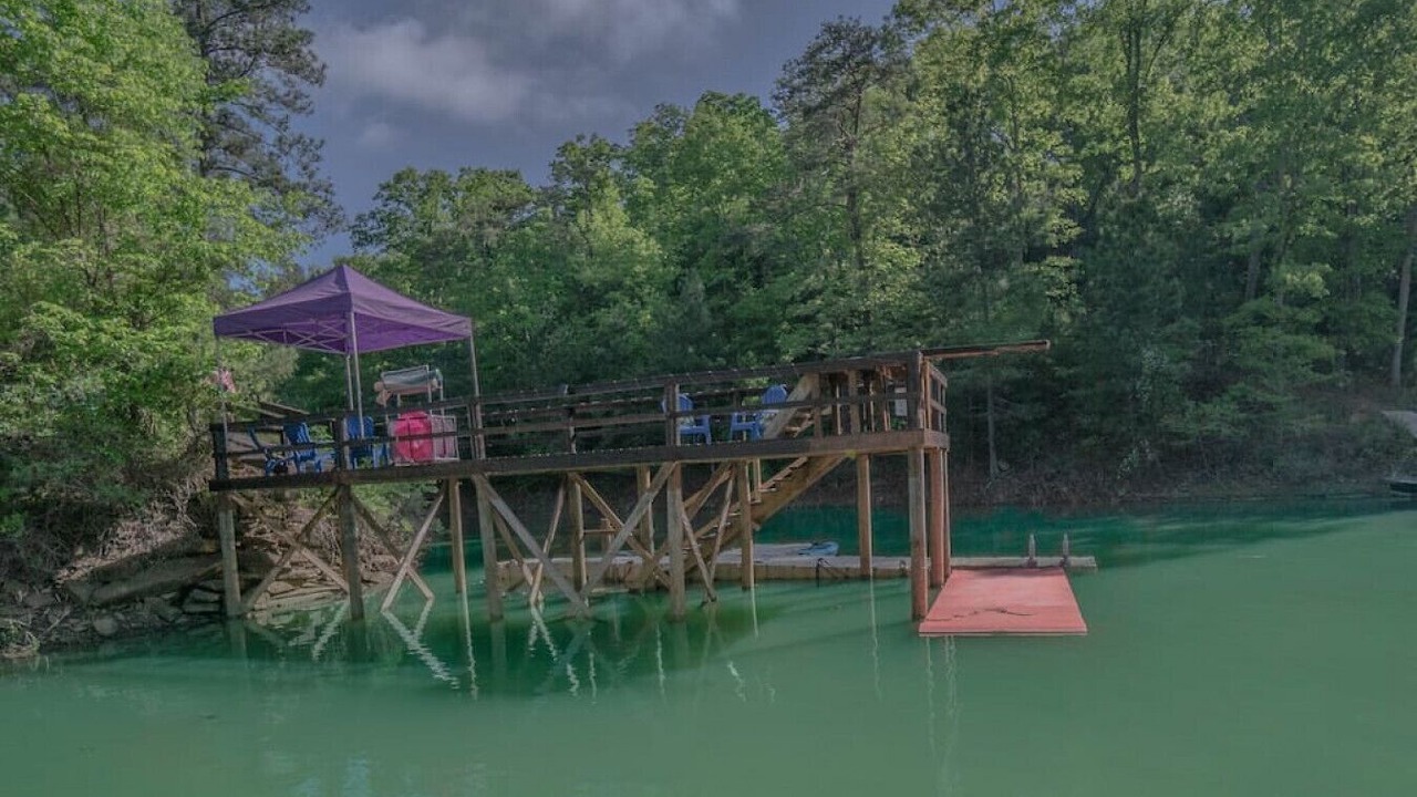 Photo of Others in Dandridge