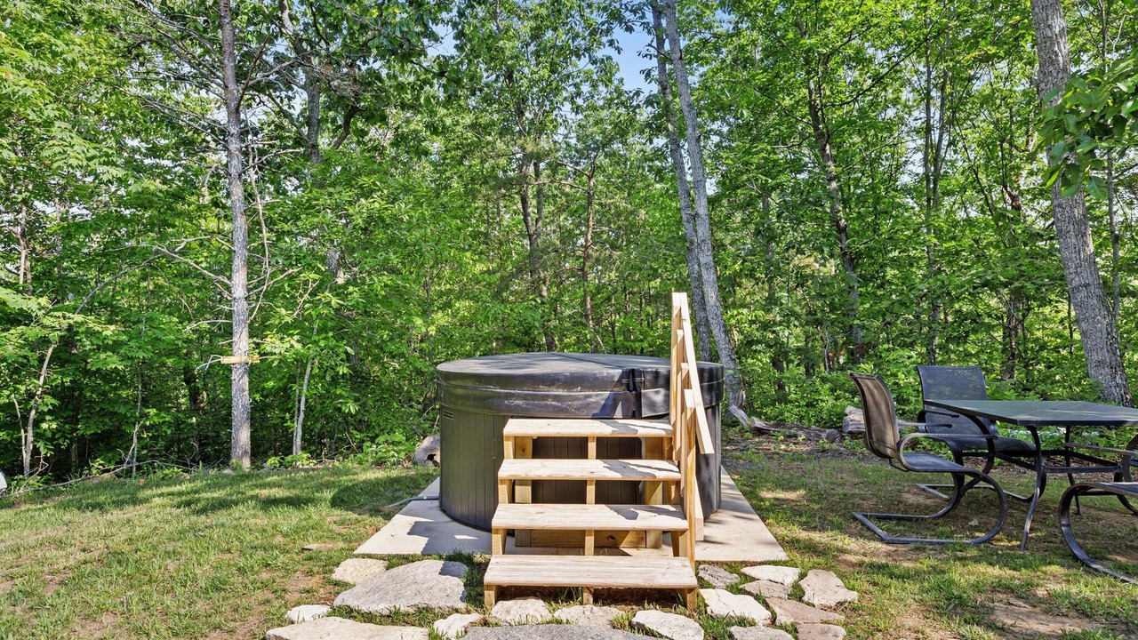 Photo of Outdoor in Clay City