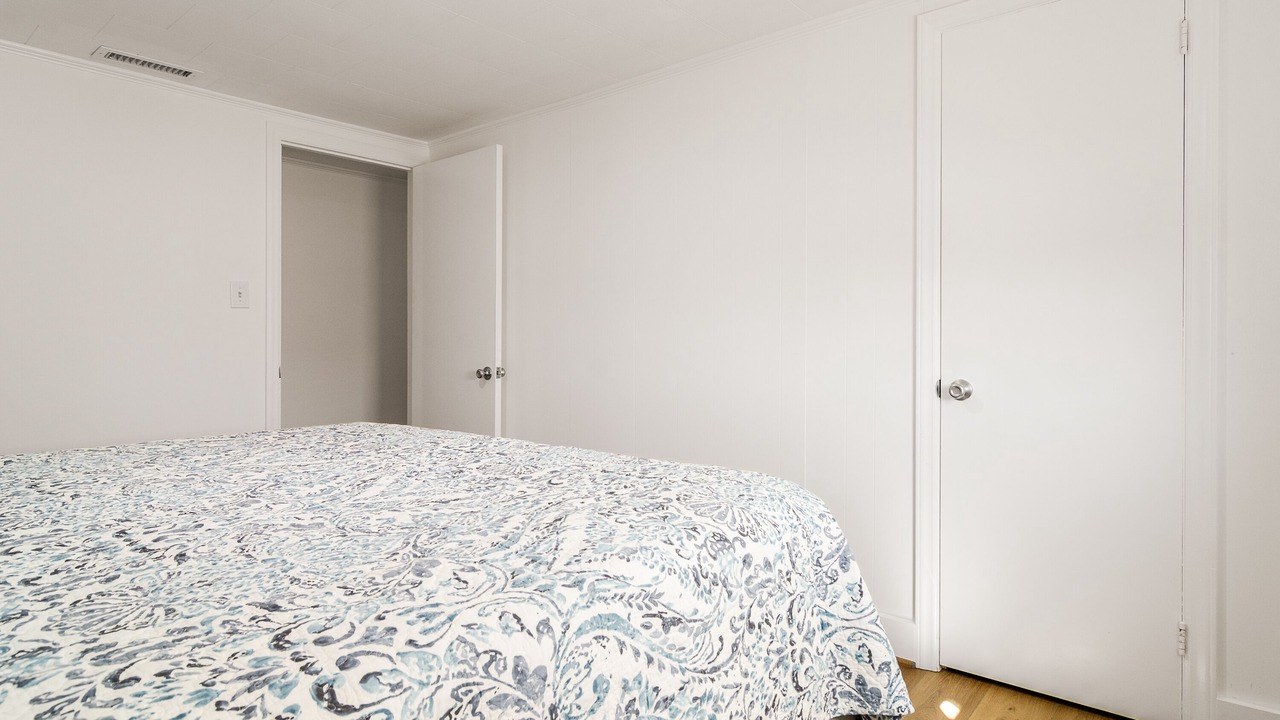 Photo of Bedroom in Manteo