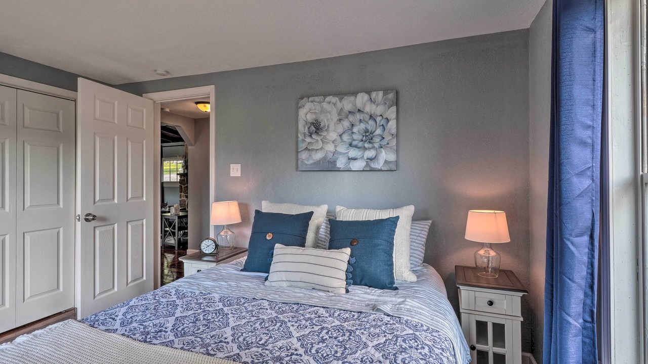 Photo of Bedroom in Rockaway Beach