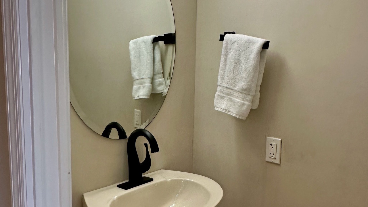 Photo of Bathroom in Counce