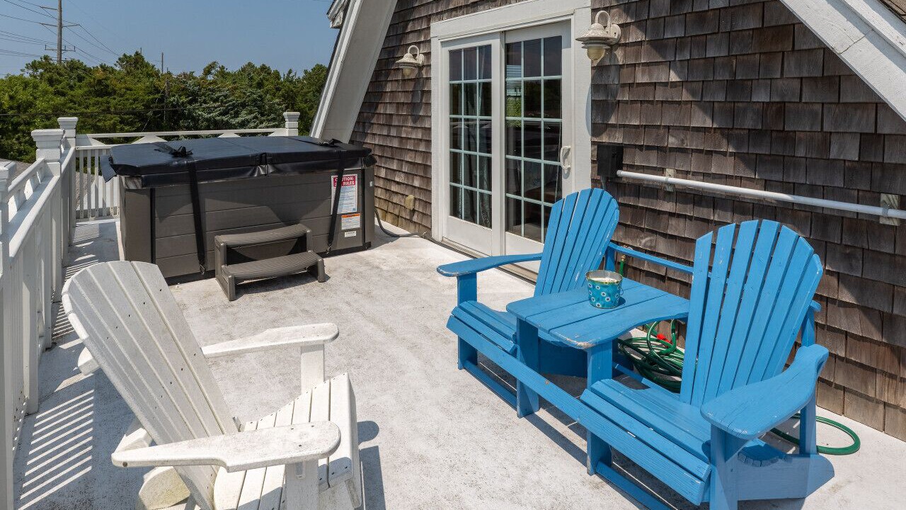 Photo of Patio Balcony in Waves