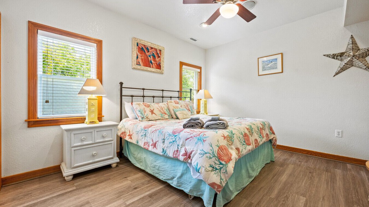 Photo of Bedroom in Waves