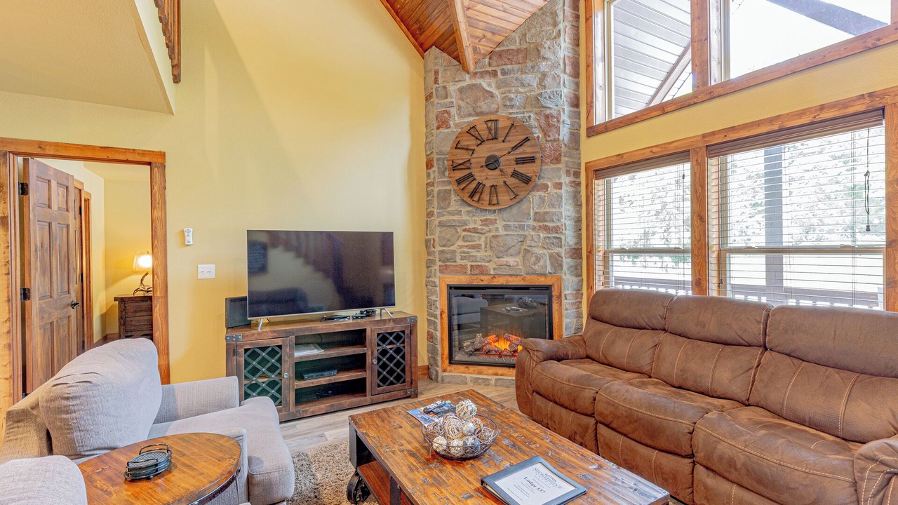 Photo of Livingroom in Reeds Spring