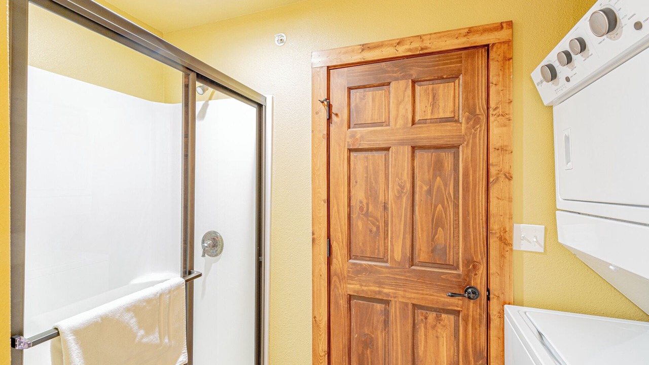Photo of Bathroom in Reeds Spring