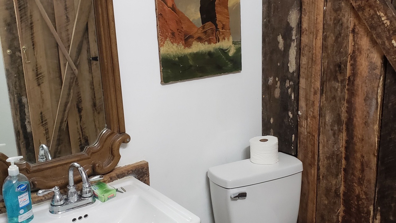 Photo of Bathroom in Benton