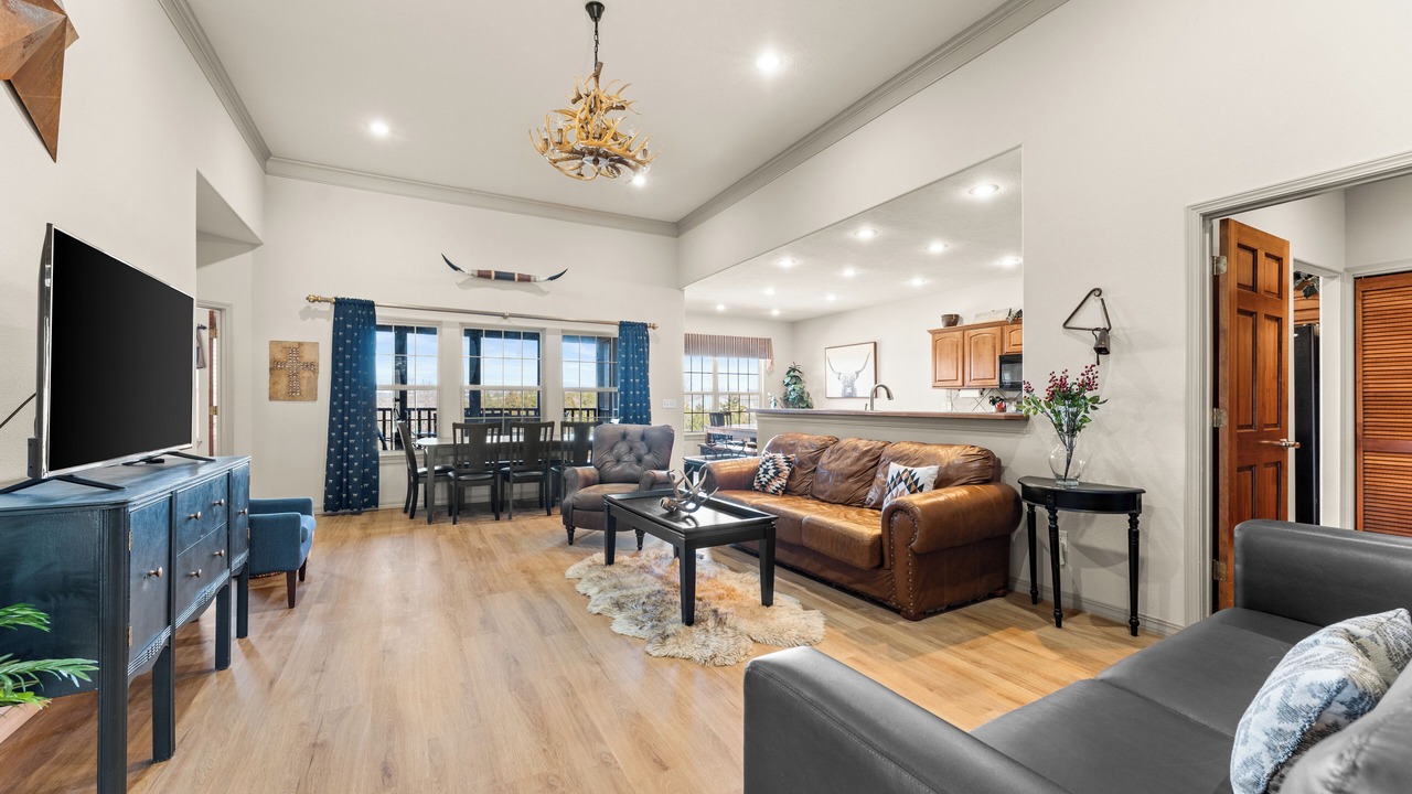 Photo of Bedroom in Branson West