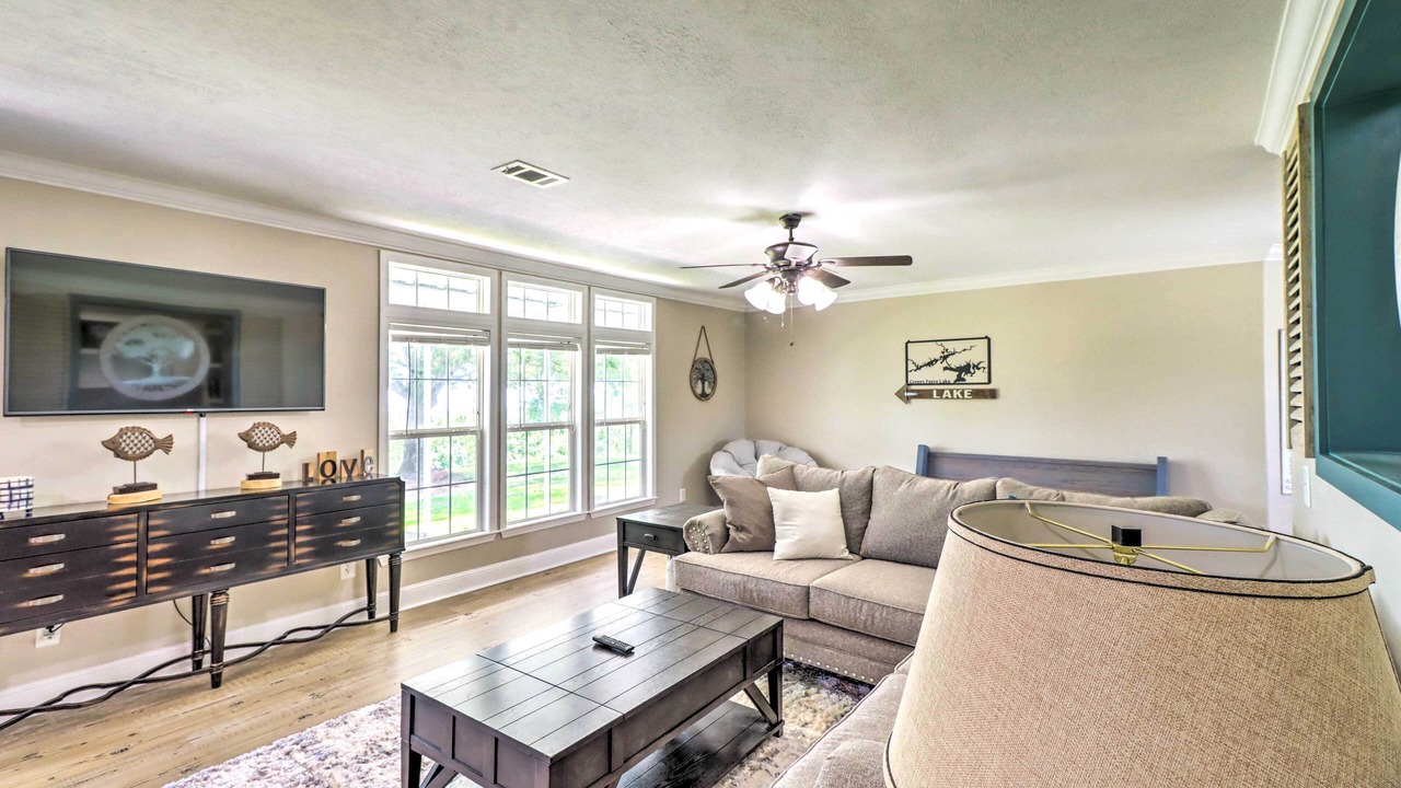 Photo of Livingroom in Edgemont