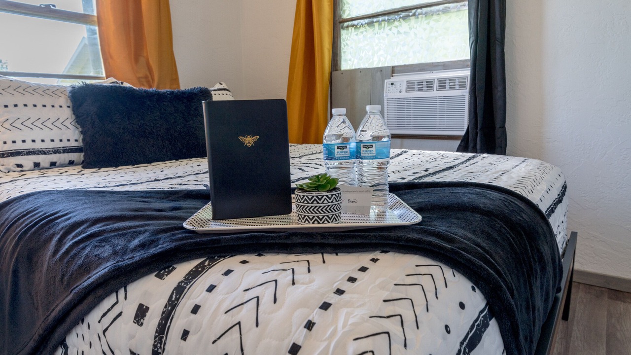 Photo of Bedroom in Rockaway Beach
