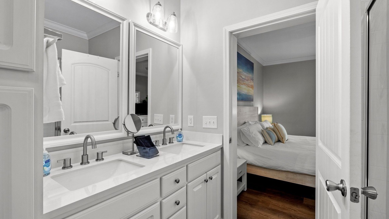 Photo of Bathroom in Emerald Isle