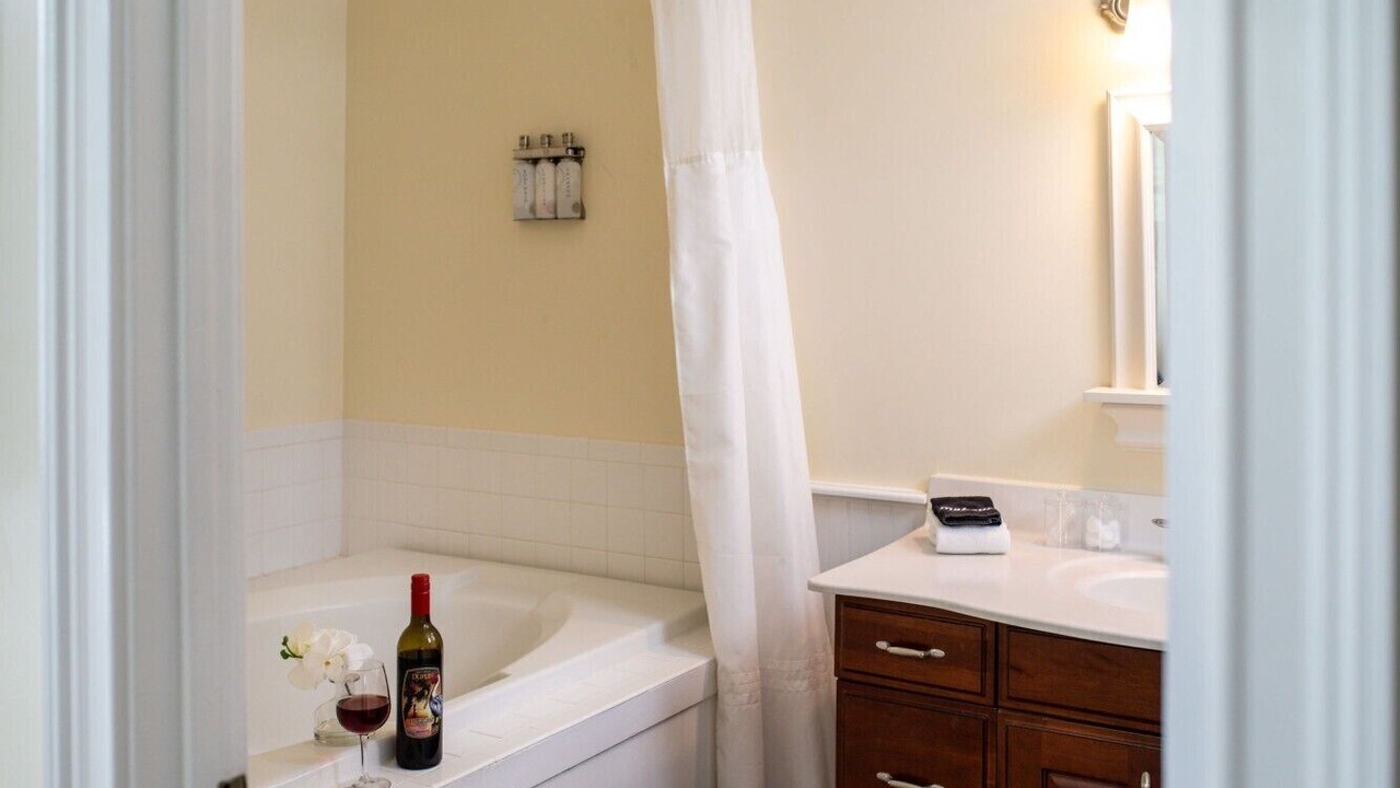 Photo of Bathroom in Edenton