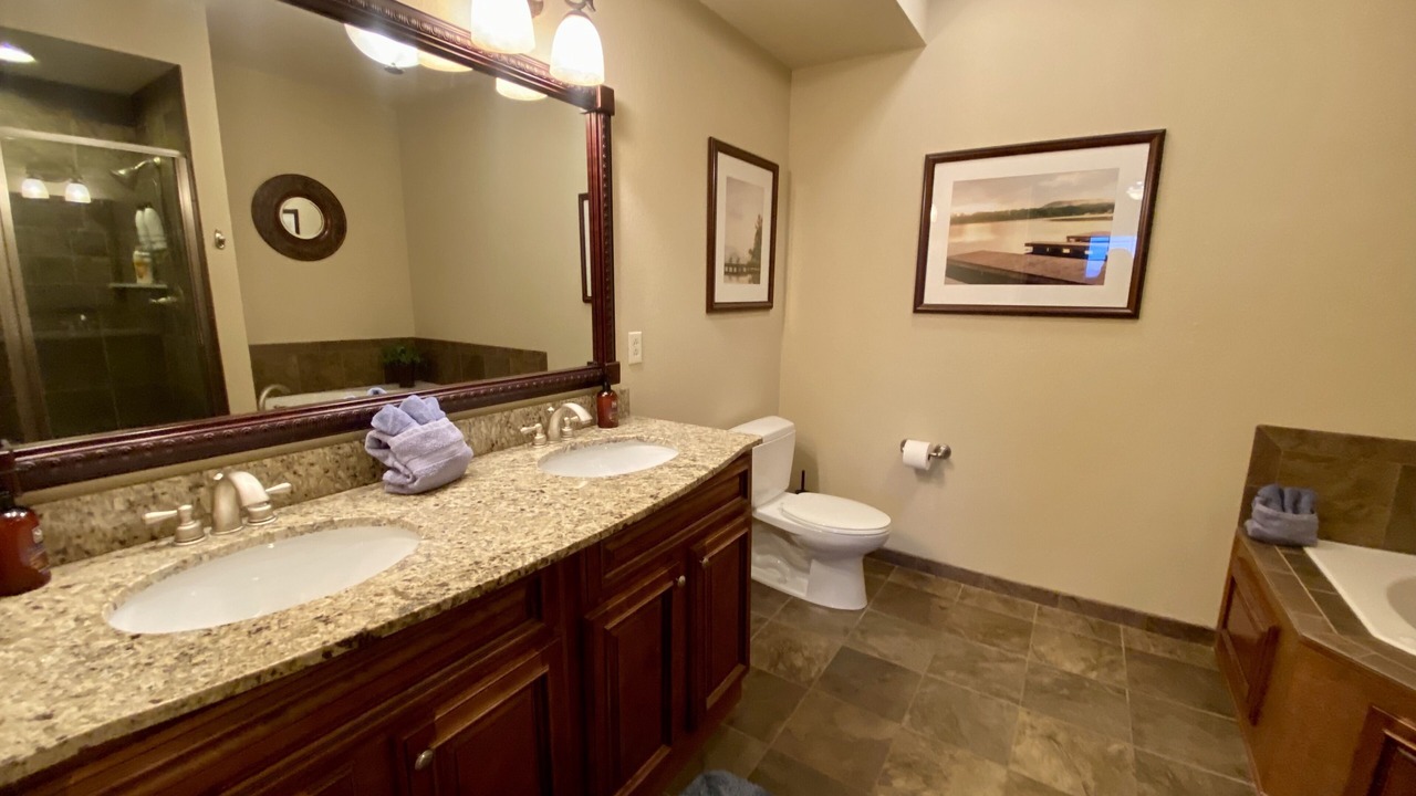 Photo of Bathroom in Branson