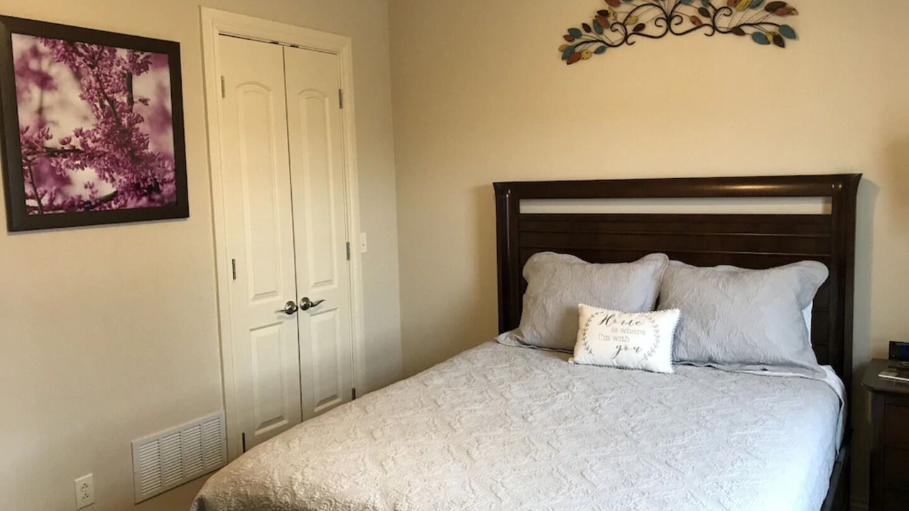 Photo of Bedroom in Branson
