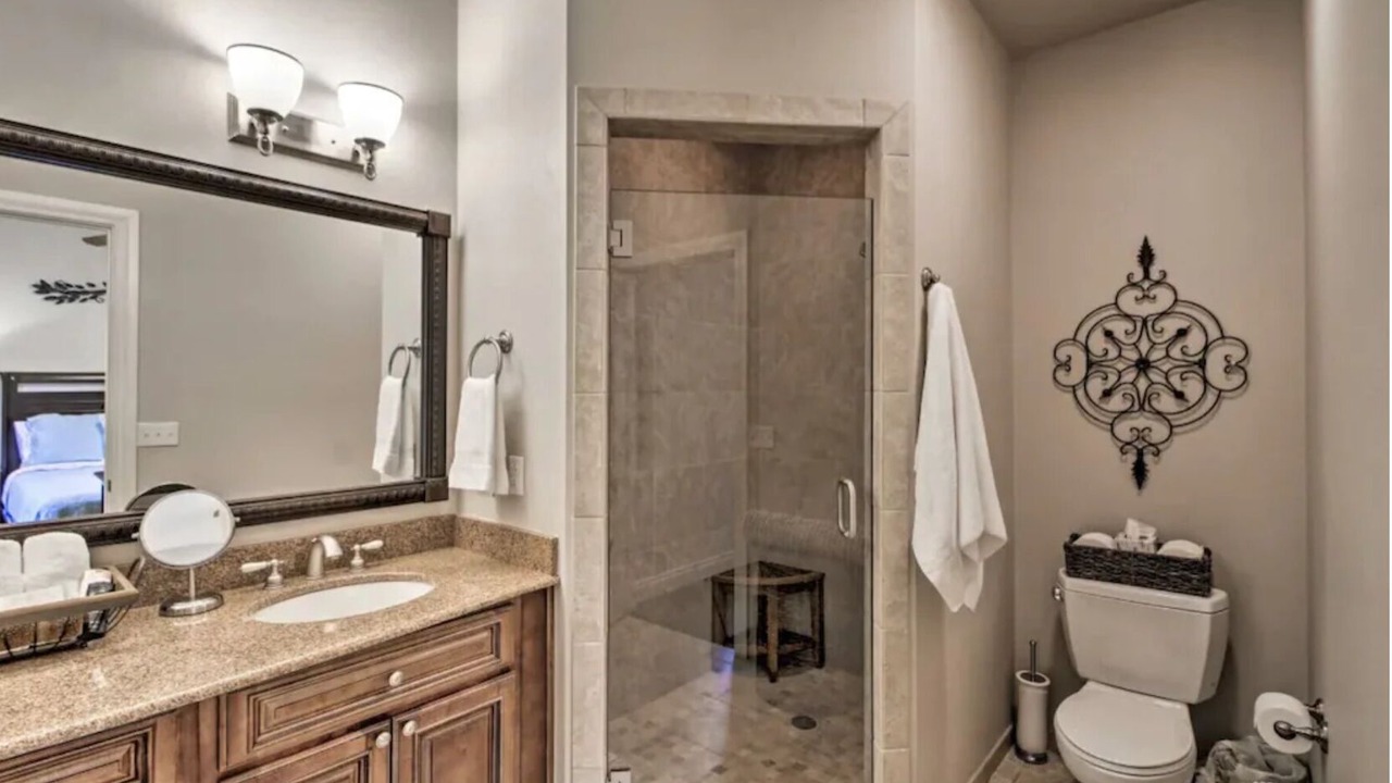 Photo of Bathroom in Branson