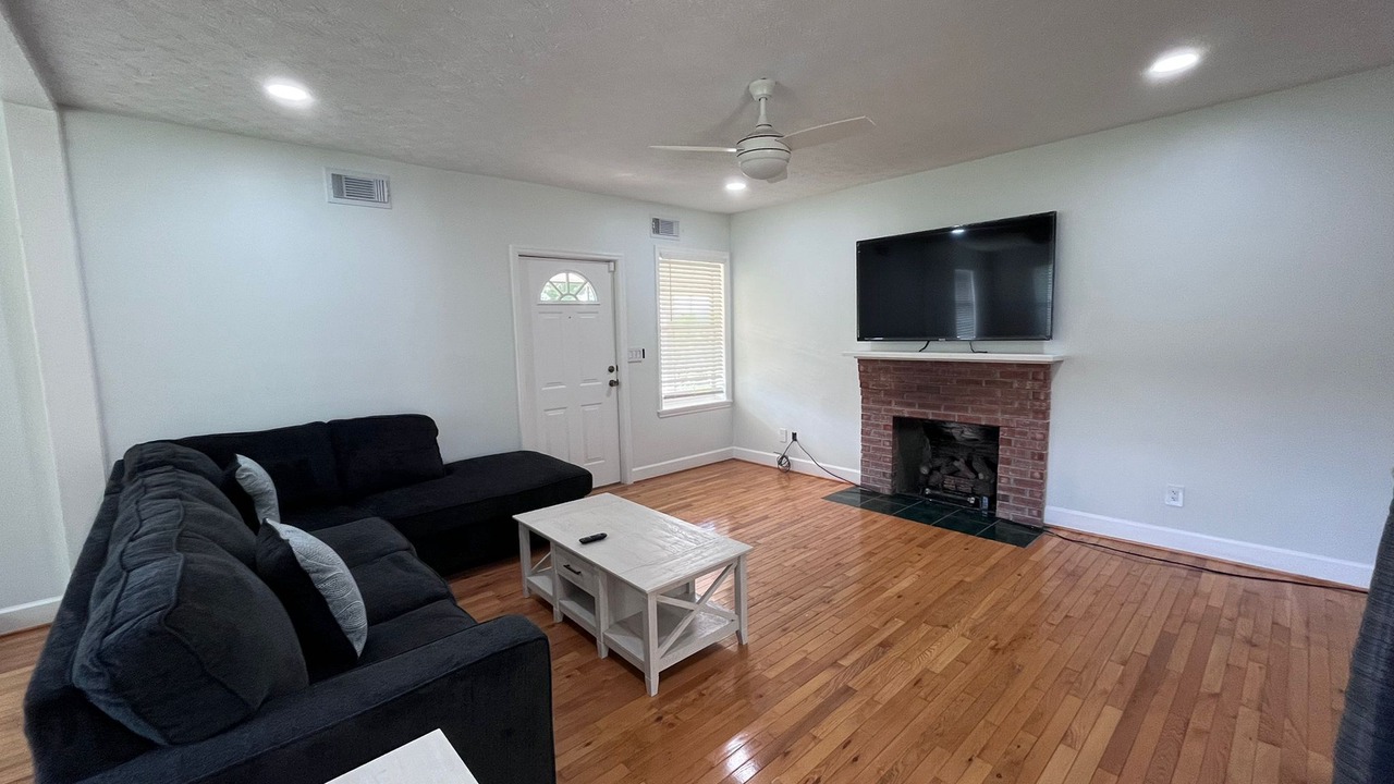 Photo of Livingroom in Wears Valley