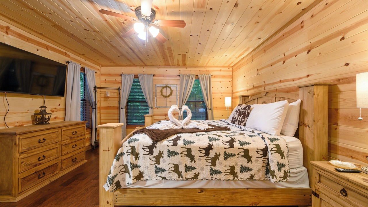 Photo of Bedroom in Broken Bow