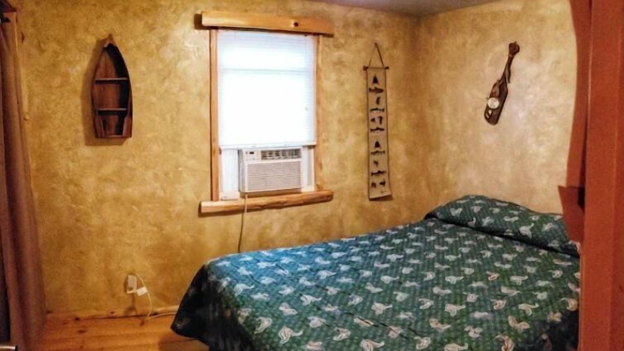 Photo of Bedroom in Rockaway Beach