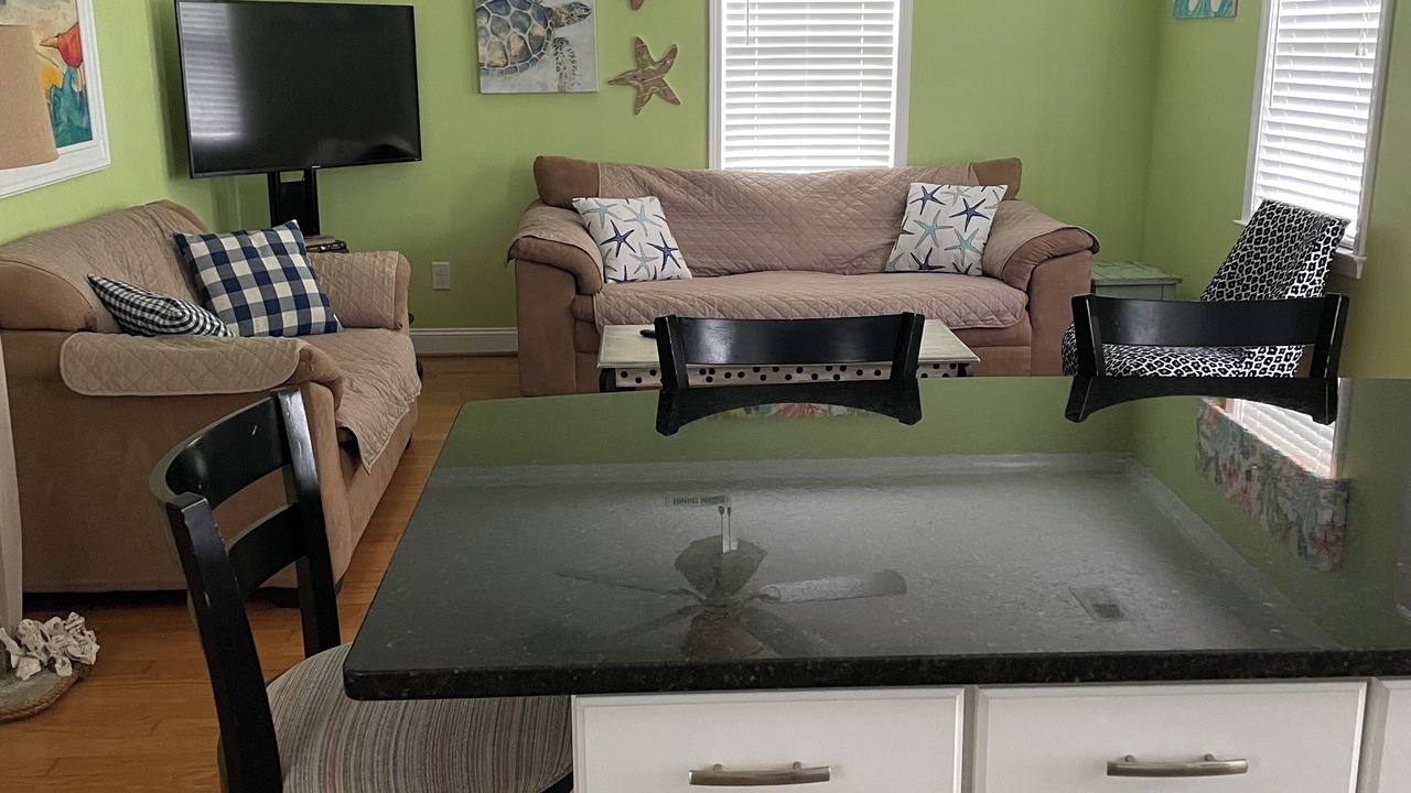 Photo of Livingroom in Atlantic Beach