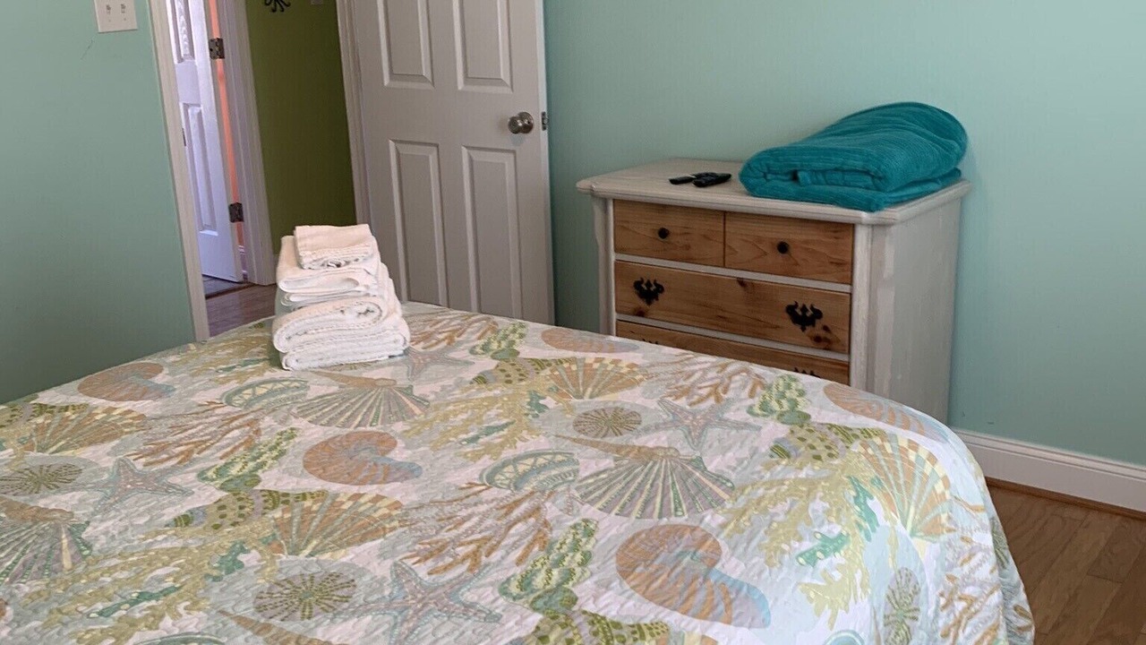 Photo of Bedroom in Atlantic Beach