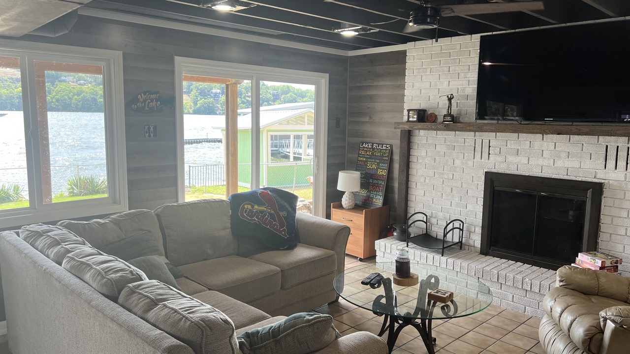 Photo of Livingroom in Sunrise Beach
