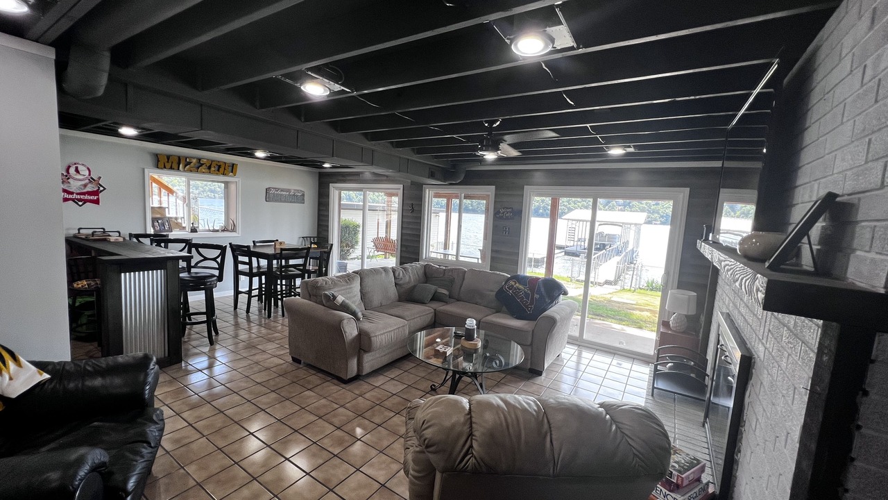 Photo of Livingroom in Sunrise Beach