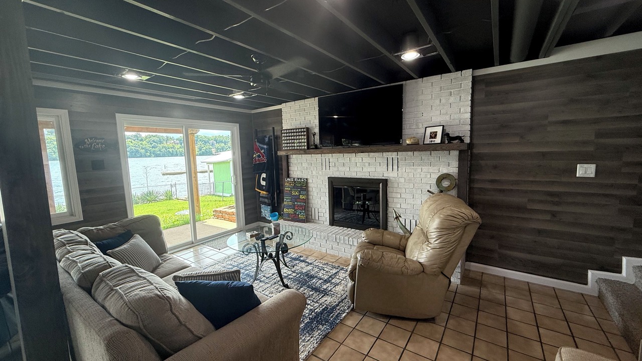Photo of Livingroom in Sunrise Beach