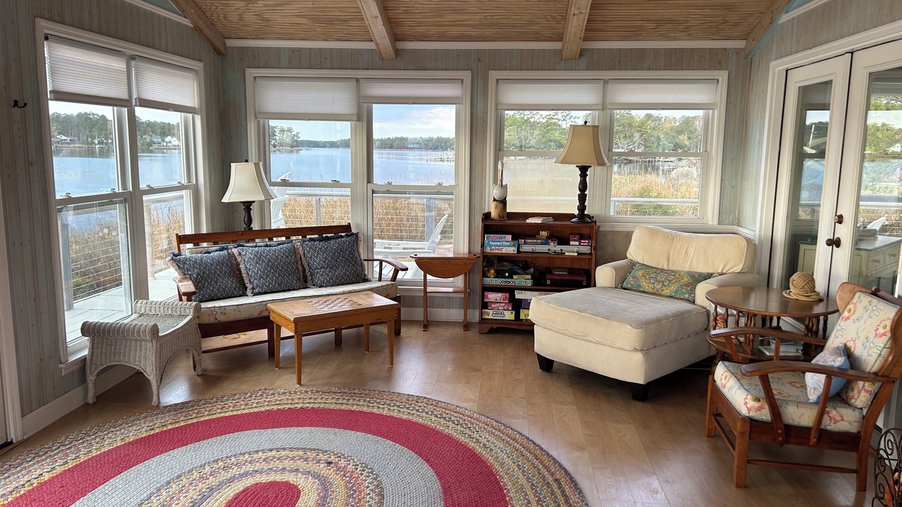 Photo of Livingroom in Oriental
