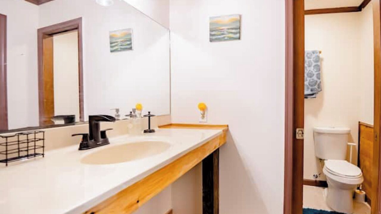 Photo of Bathroom in Ocracoke