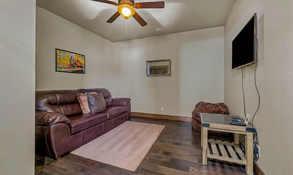 Photo of Livingroom in Indian Point