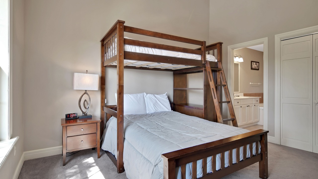 Photo of Bedroom in Branson West