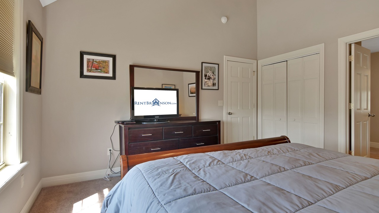 Photo of Bedroom in Branson West