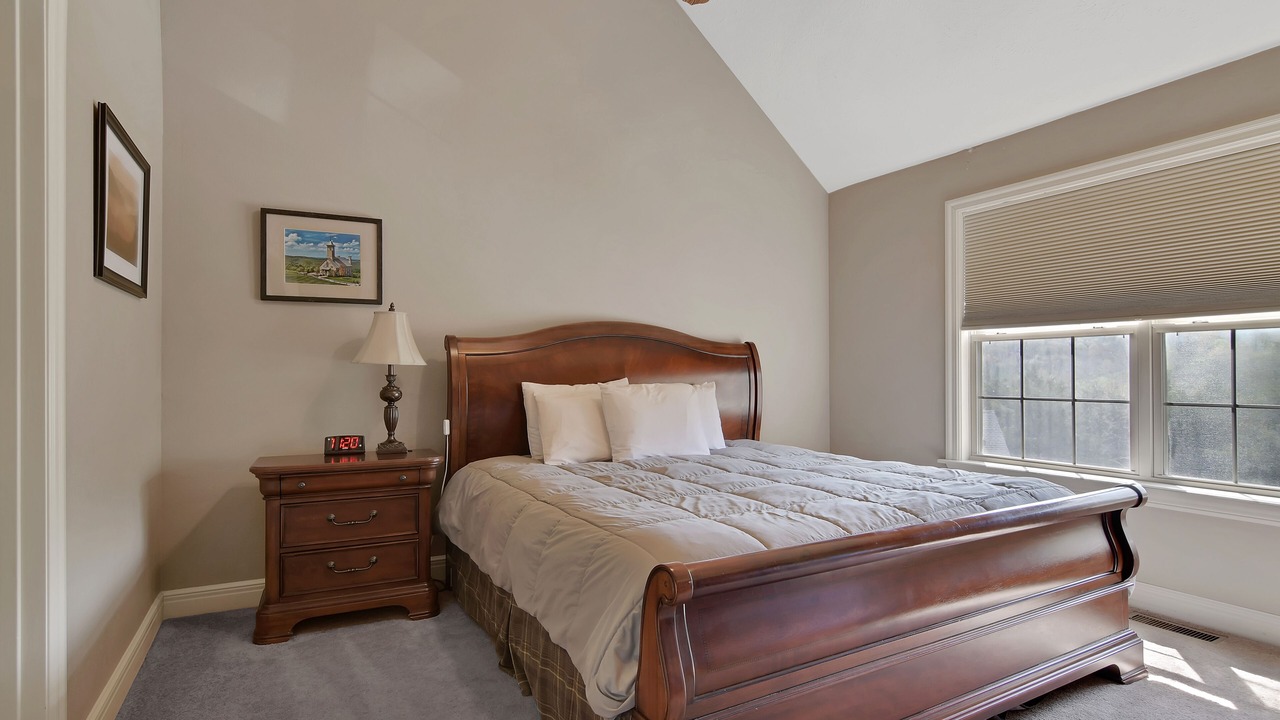 Photo of Bedroom in Branson West