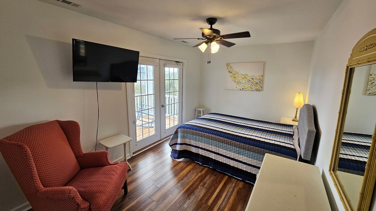 Photo of Bedroom in Atlantic Beach