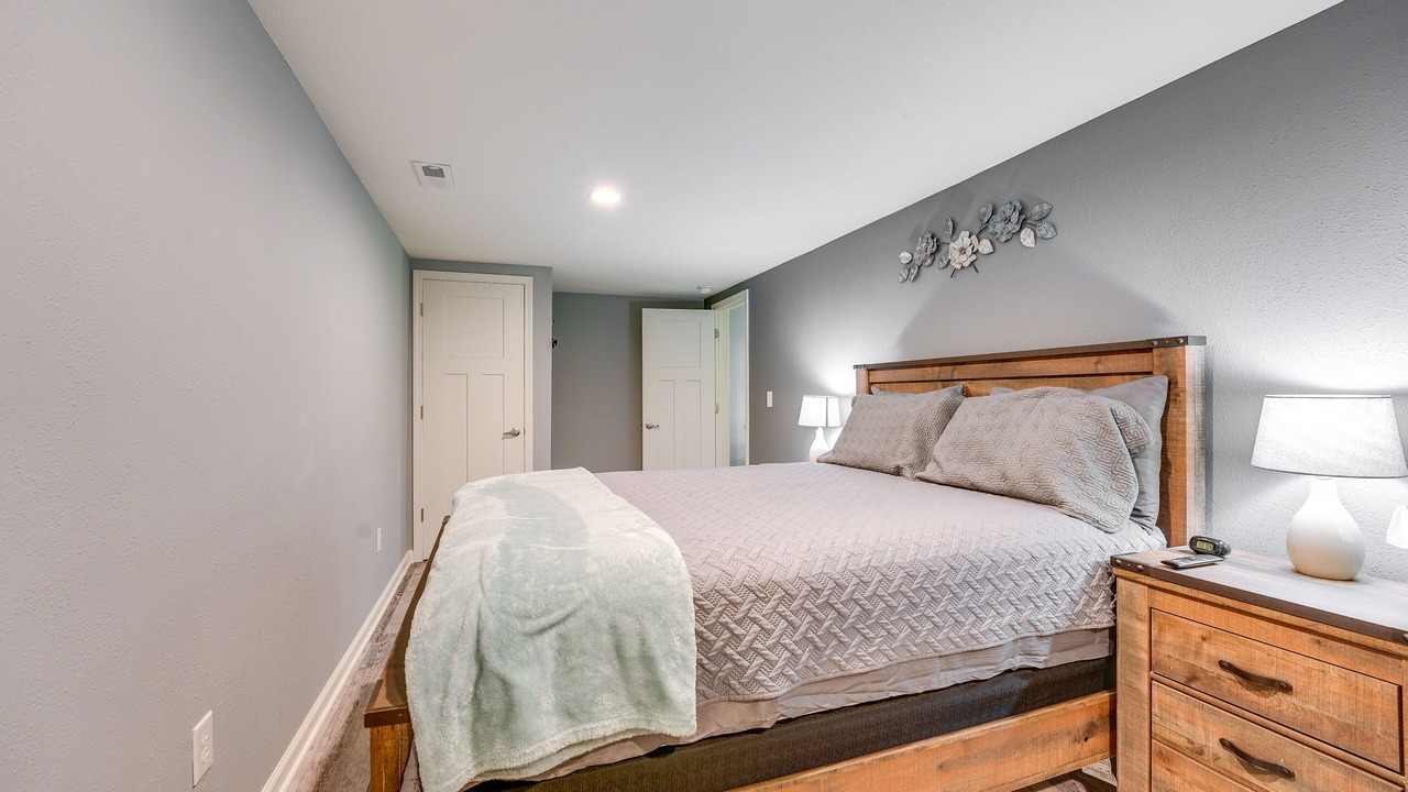 Photo of Bedroom in Branson West