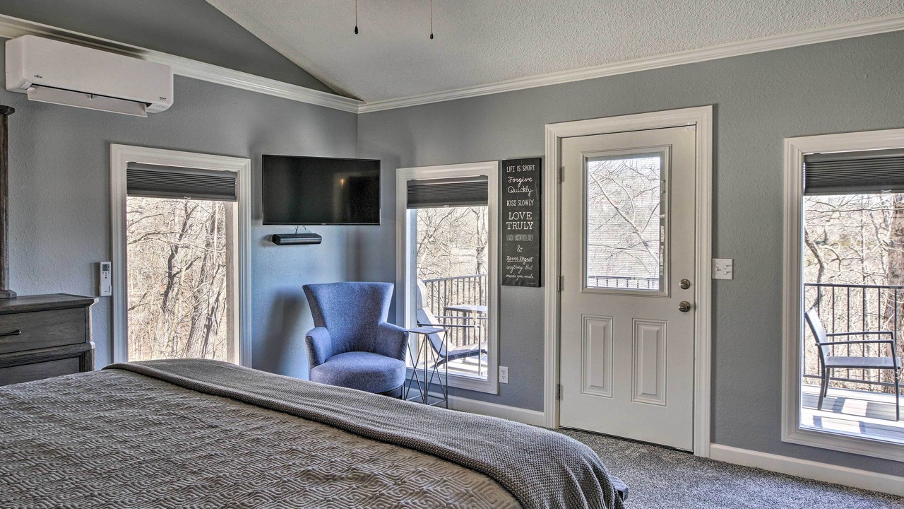 Photo of Bedroom in Branson West