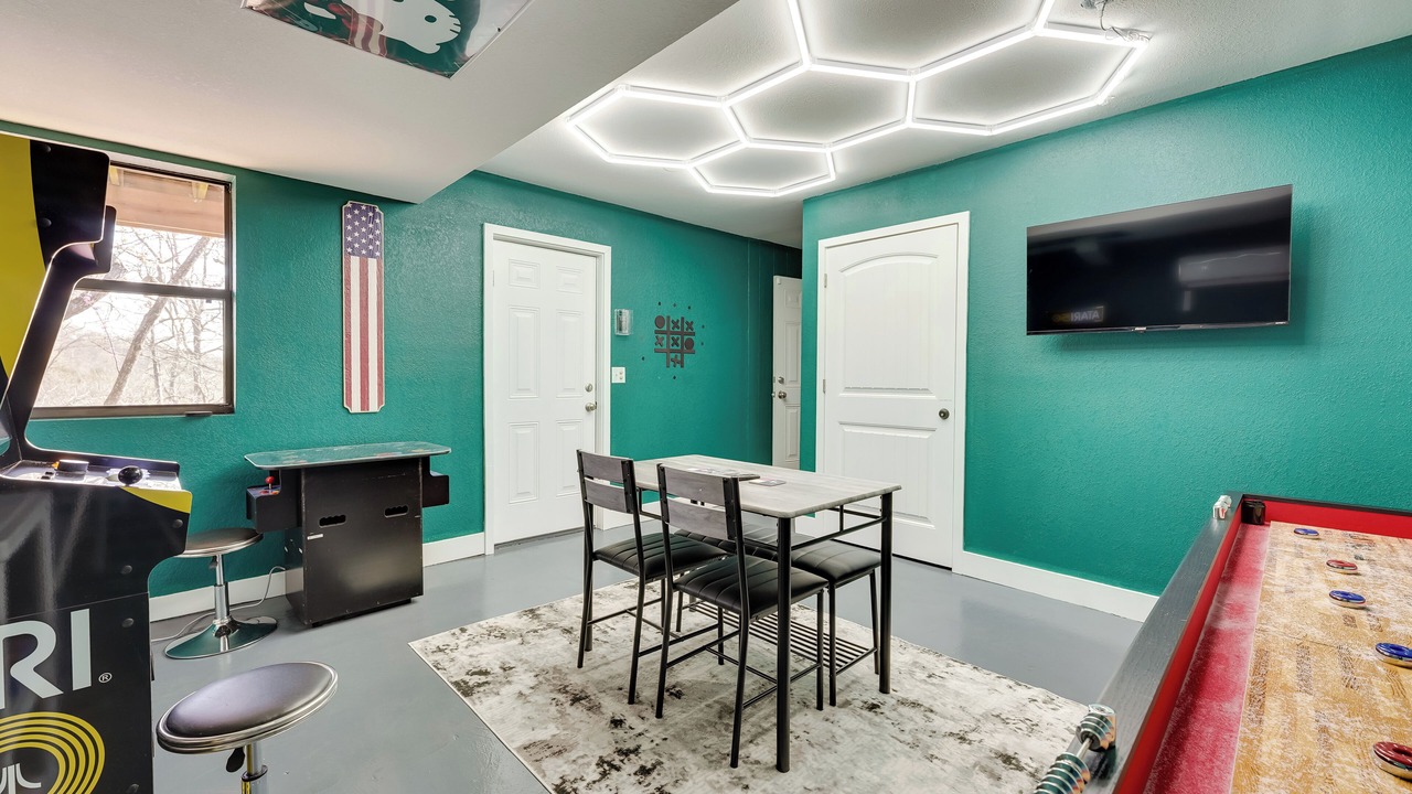 Photo of Bedroom in Branson West