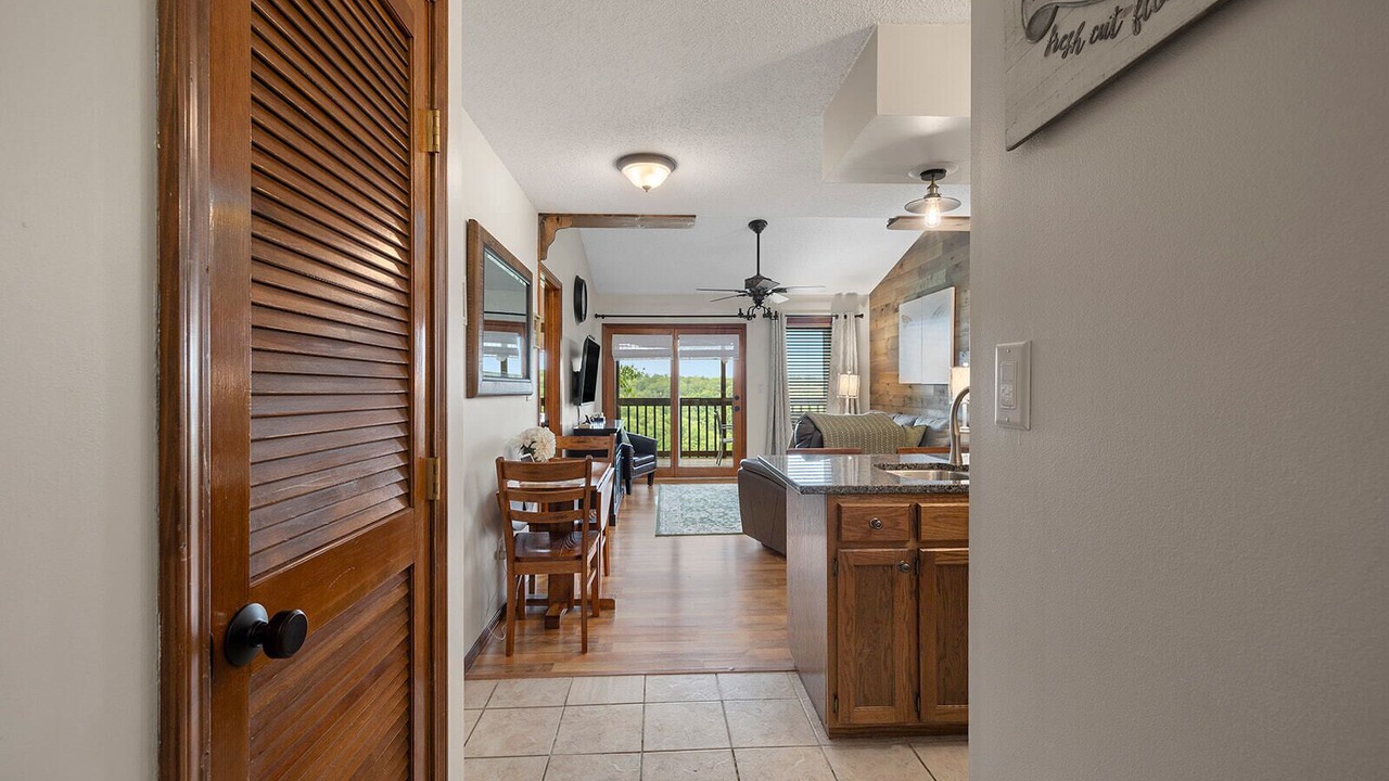 Photo of Livingroom in Notch Estates