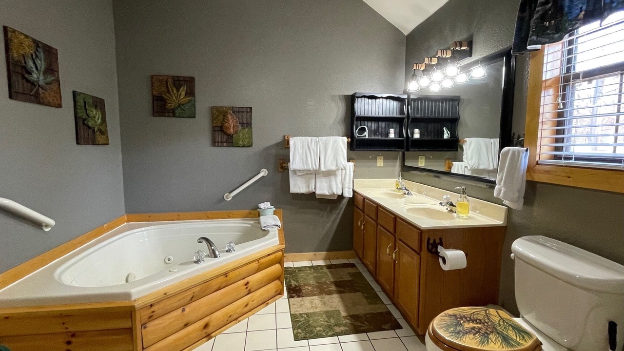 Photo of Bathroom in Notch Estates