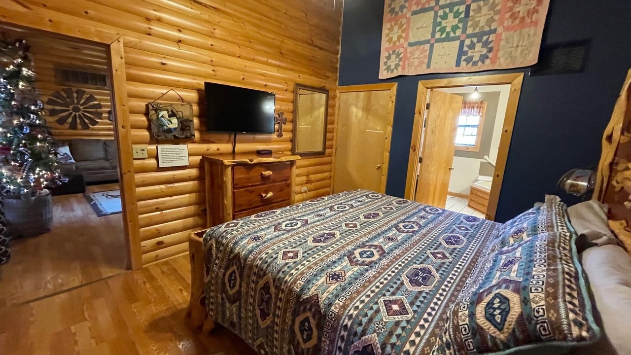Photo of Bedroom in Notch Estates