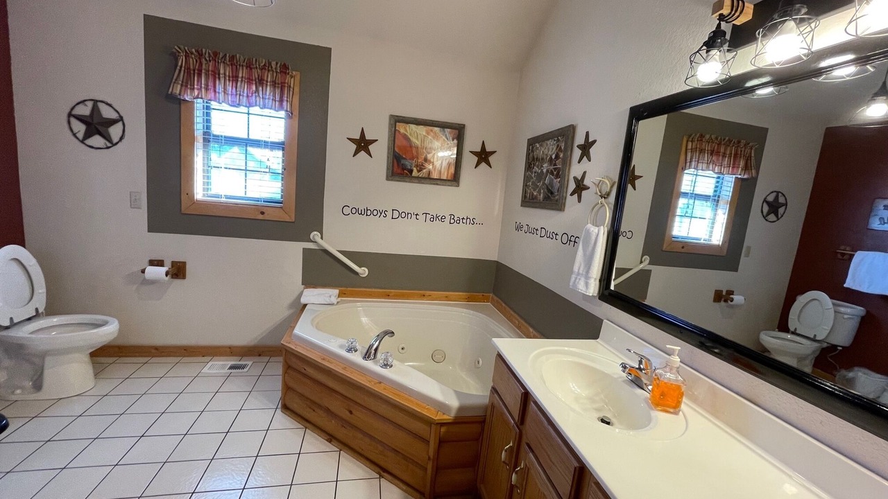 Photo of Bathroom in Notch Estates