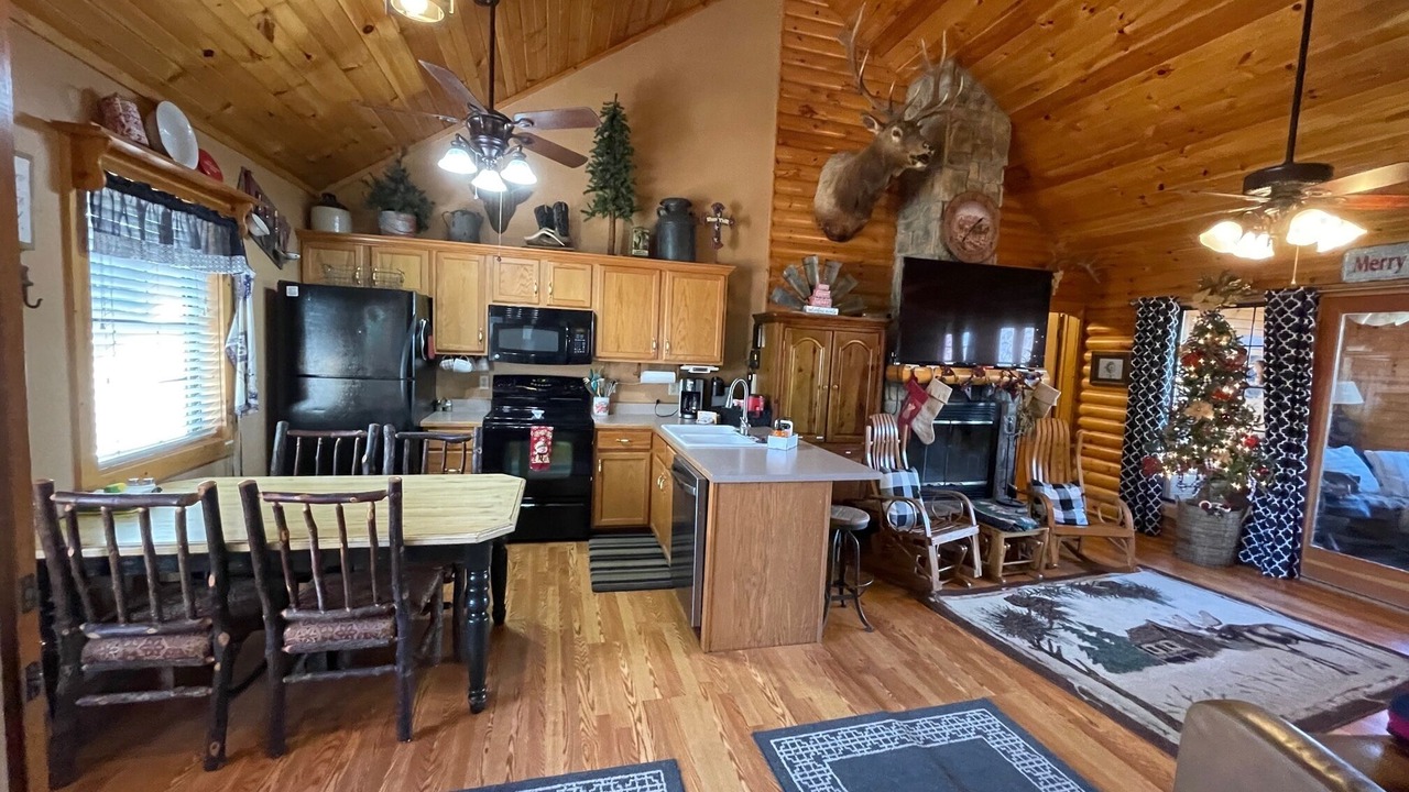 Photo of Others in Notch Estates