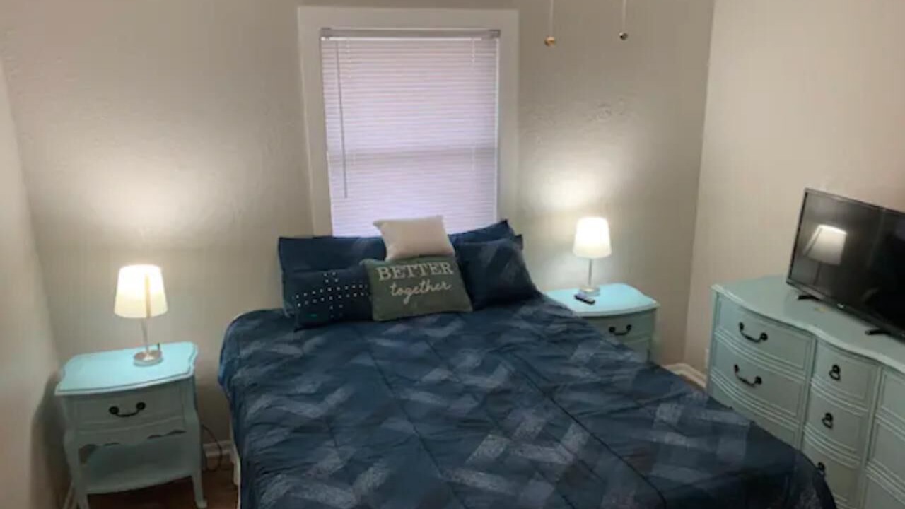 Photo of Bedroom in Lahoma