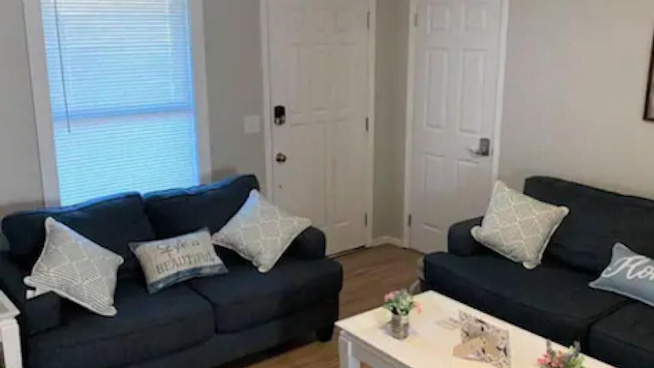 Photo of Livingroom in Lahoma