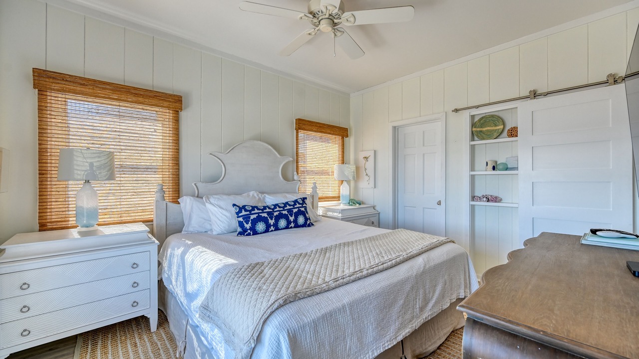 Photo of Bedroom in North Topsail Beach