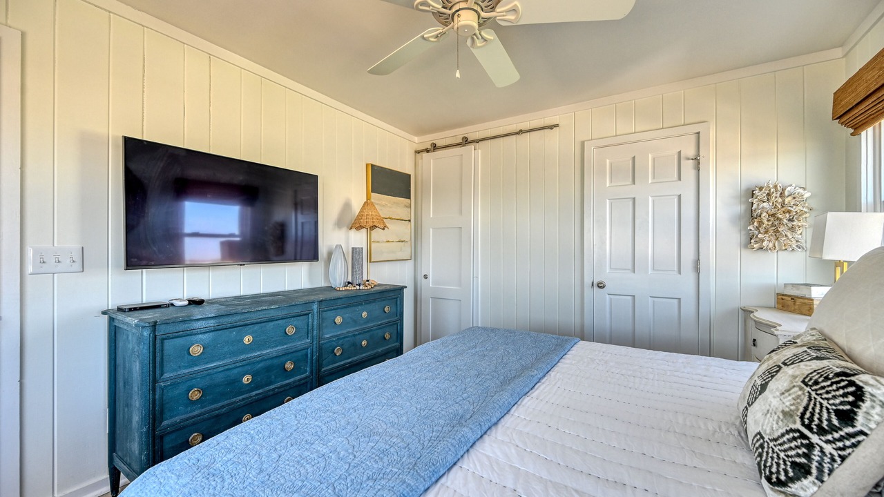 Photo of Bedroom in North Topsail Beach